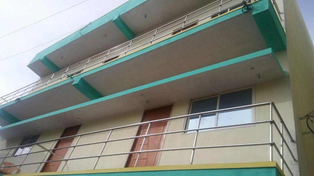 Sri Thanga Harish Cottage Jerkaud Kültér fotó